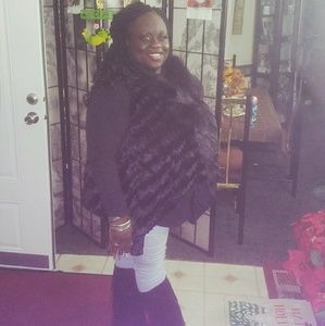 Meet your Posher, Antionette